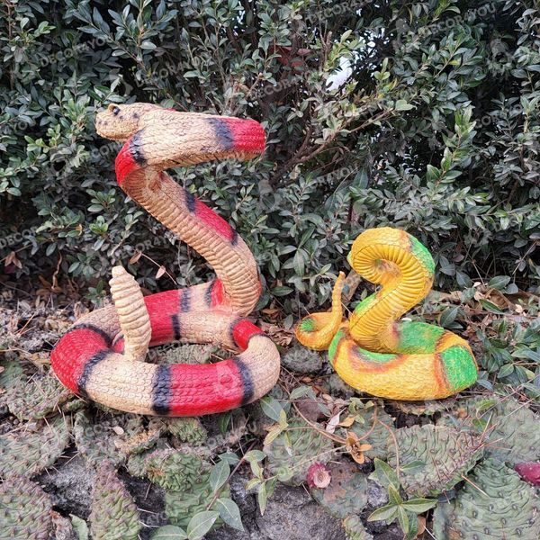 kaufen Gartenfigur Schlange Set, Klapperschlangen Rot und Bunt 2
