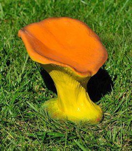 buy Garden figure Mushroom chanterelle 1